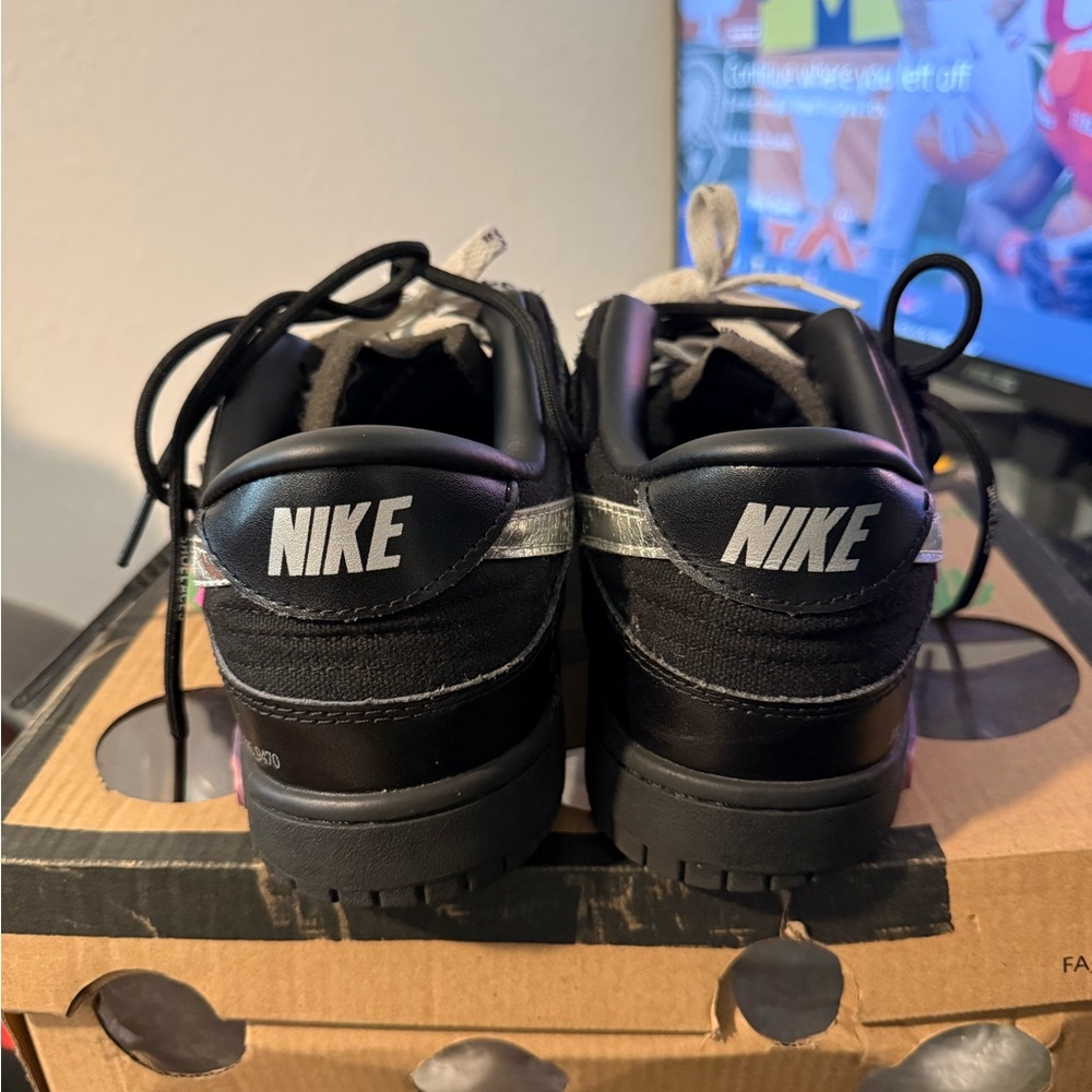 Off-White Dunks - image 2